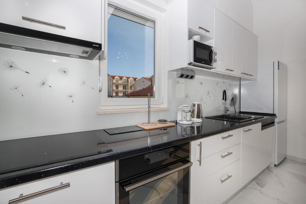 Apartments Blueview Постира Екстериор снимка
