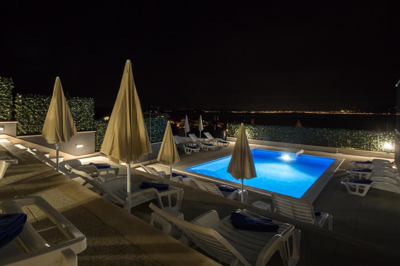 Apartments Blueview Постира Екстериор снимка